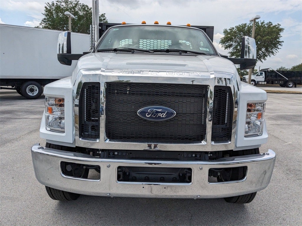 2024 Ford F-750SD Base