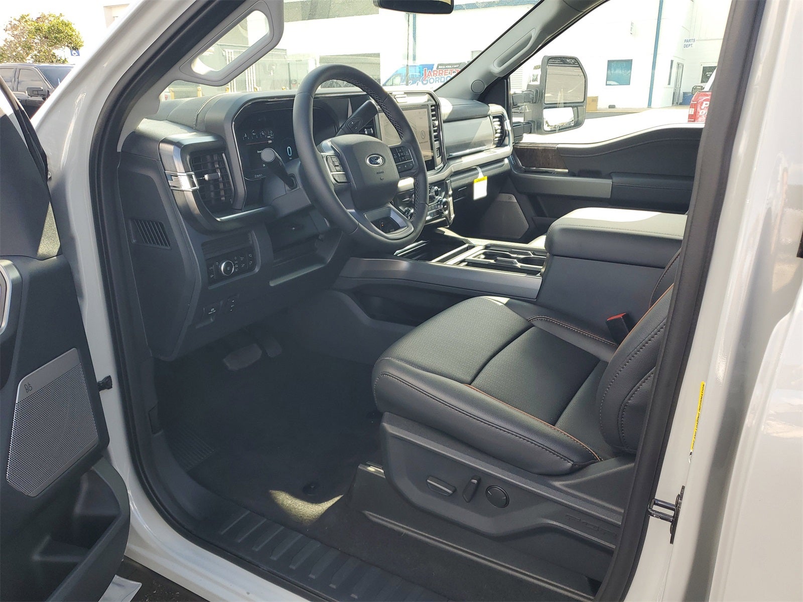 2026 Ford F-350SD Lariat DRW