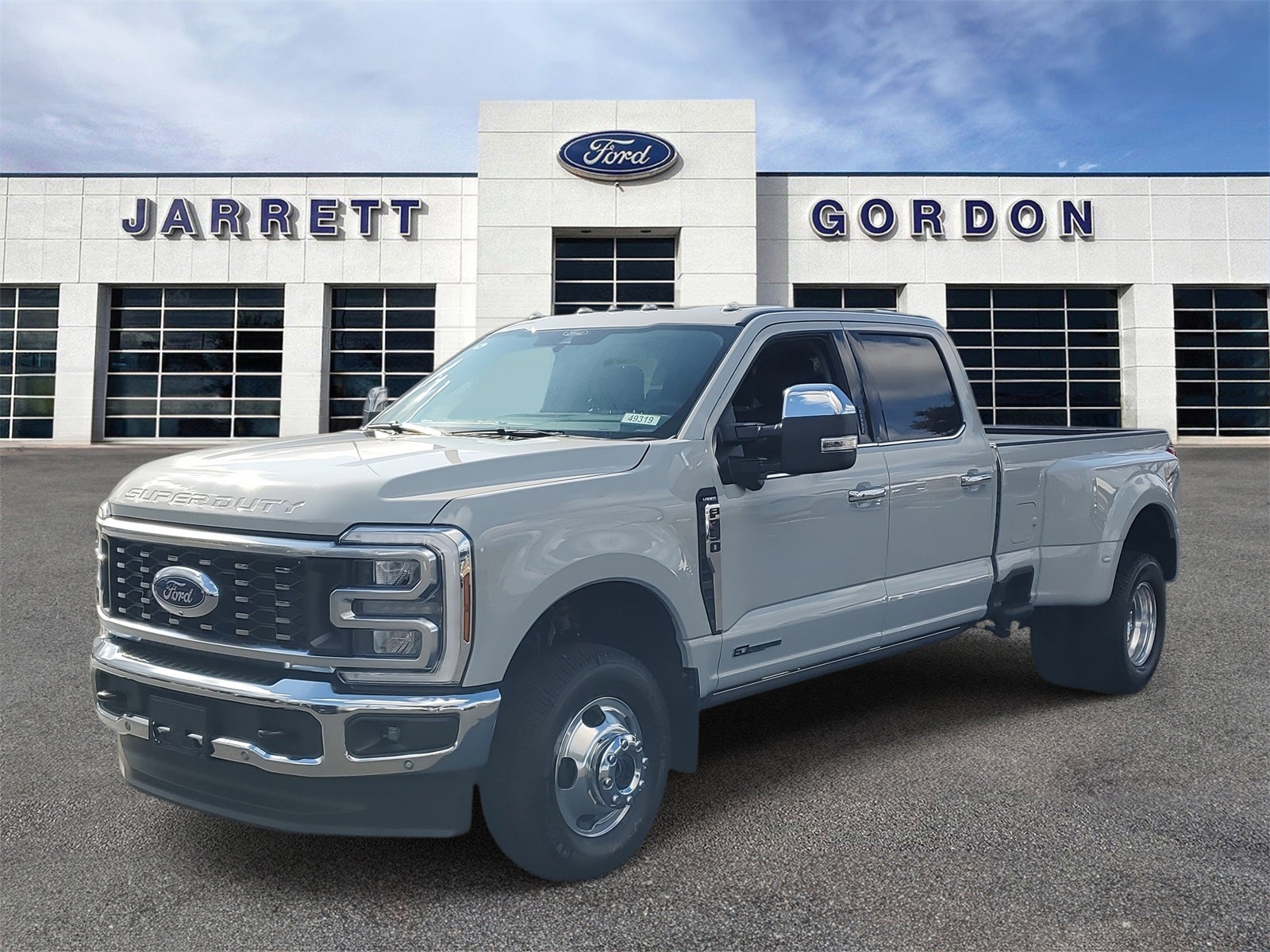 2026 Ford F-350SD Lariat DRW