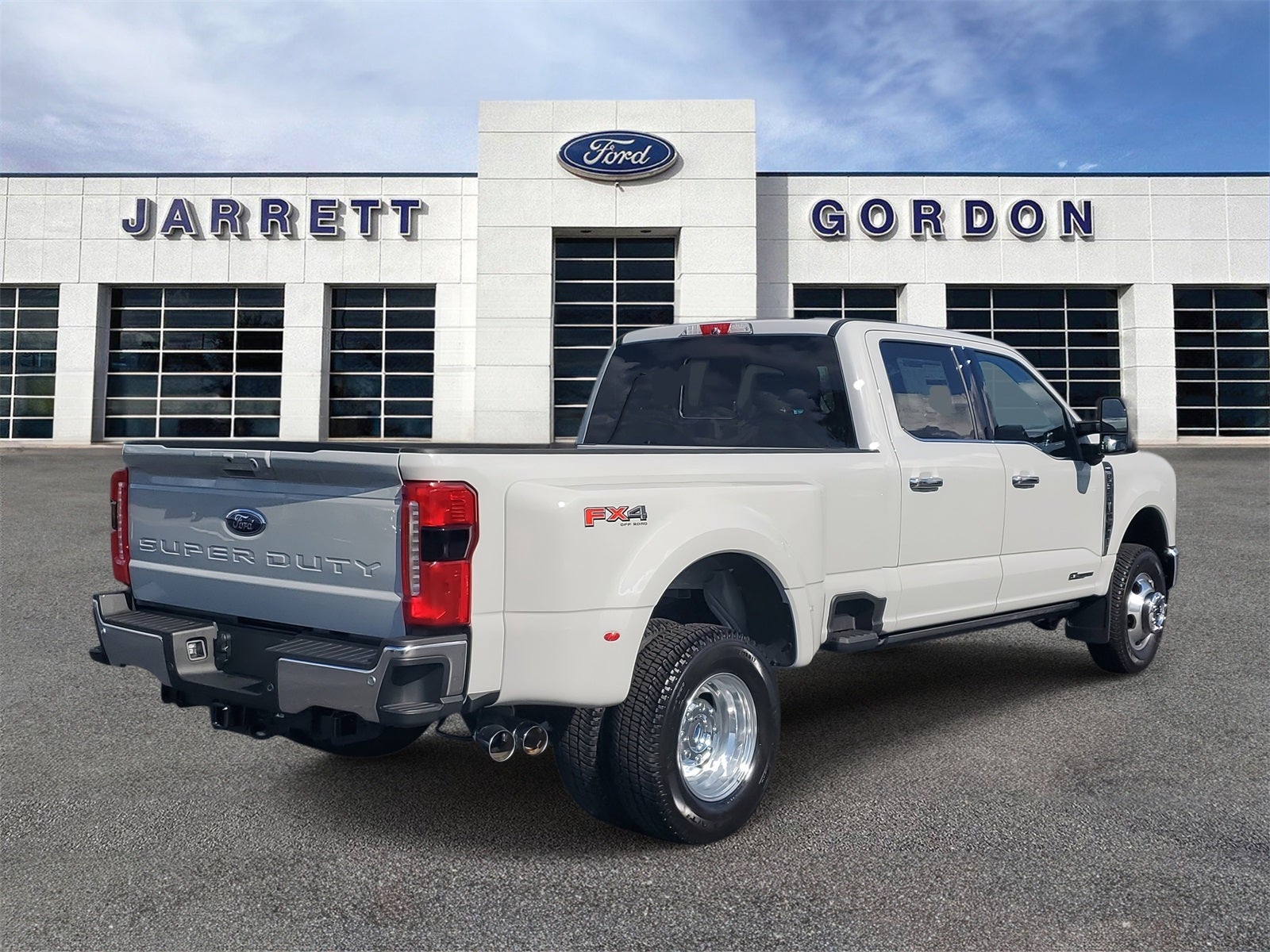 2026 Ford F-350SD Lariat DRW